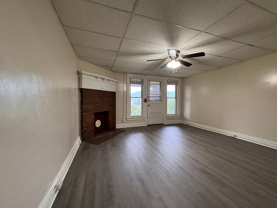 1st image of 719 Main St #7