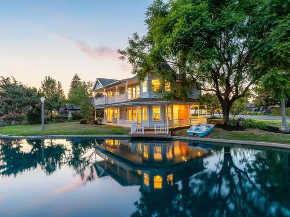 5423 W Prospect Dr, Visalia, CA 93291