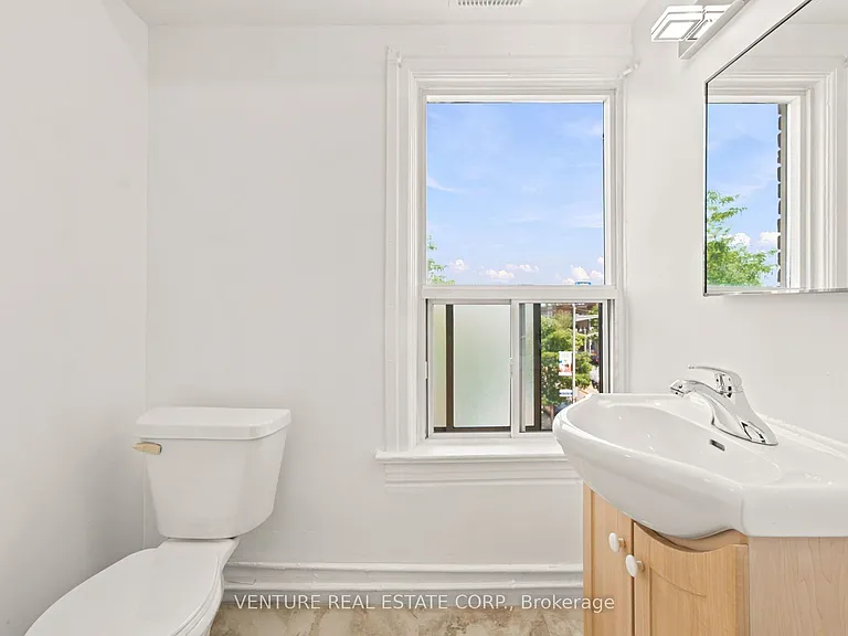 1228 Saint Clair Ave W #3 — Photo 19