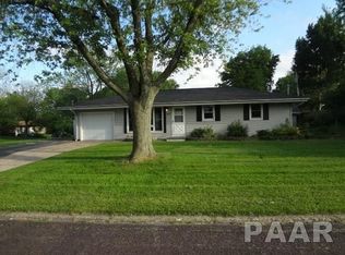 1826 W Winnebago Dr, Peoria, IL