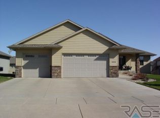 3916 W 90th St, Sioux Falls, SD 57108