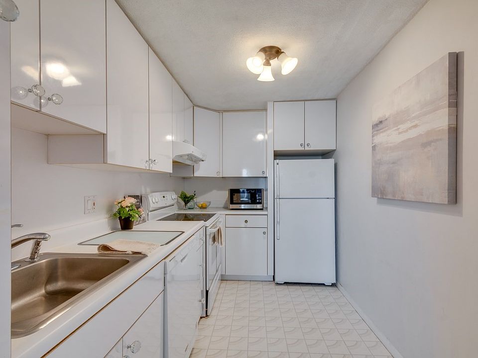 2nd image of 278 Harvard St APT 6
