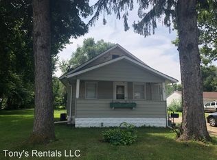 916 Independence Ave, Waterloo, IA 50703