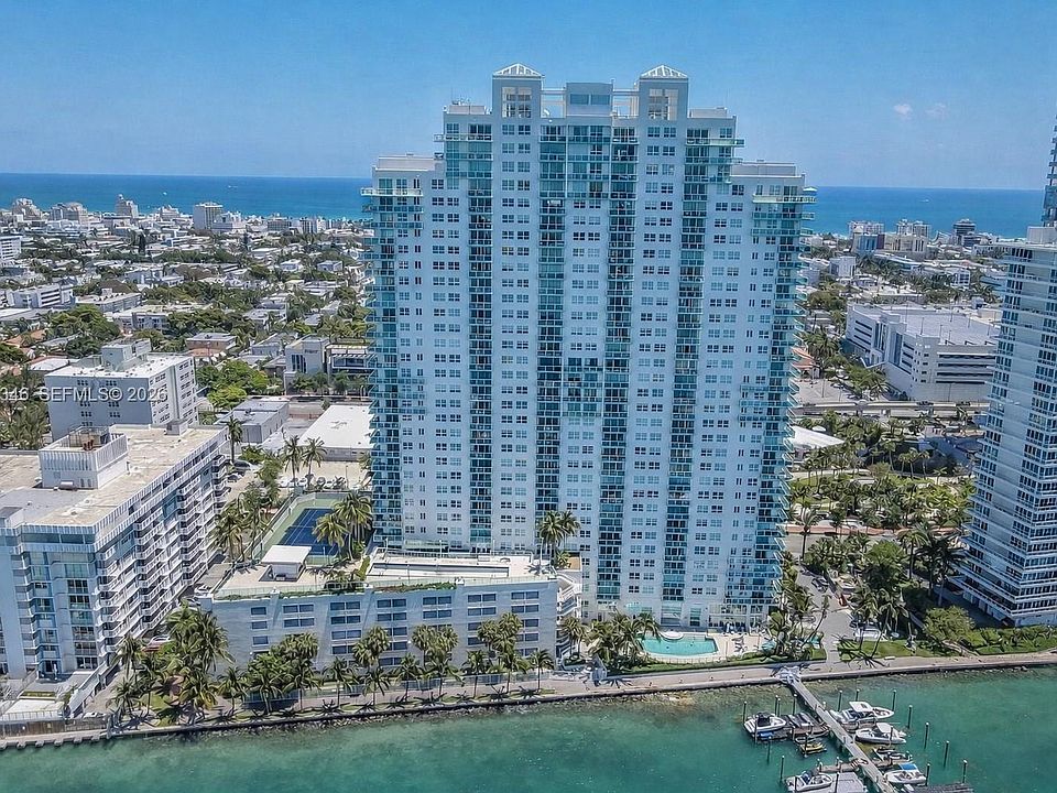 1st image of 650 West Ave APT 1206