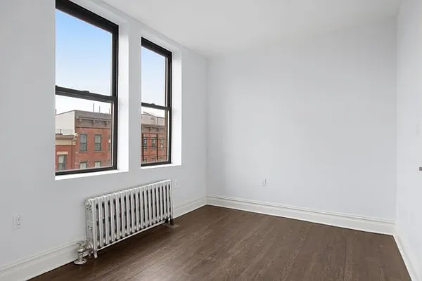 Rented by Compass | media 2