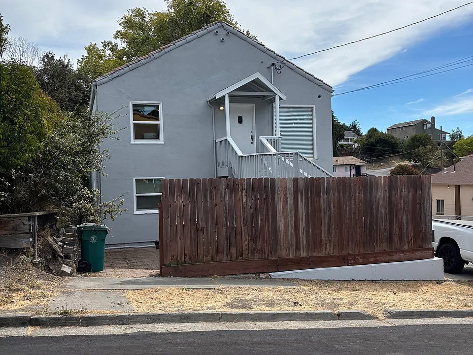919 Mariposa St #1