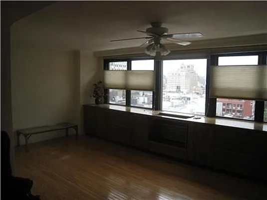 Rented by R New York | media 4