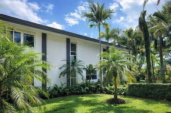 Coral Gables Granada Sec — Photo 2