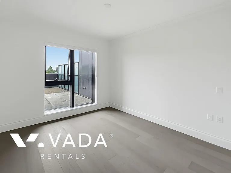 2105 W 46th Ave #302 — Photo 12