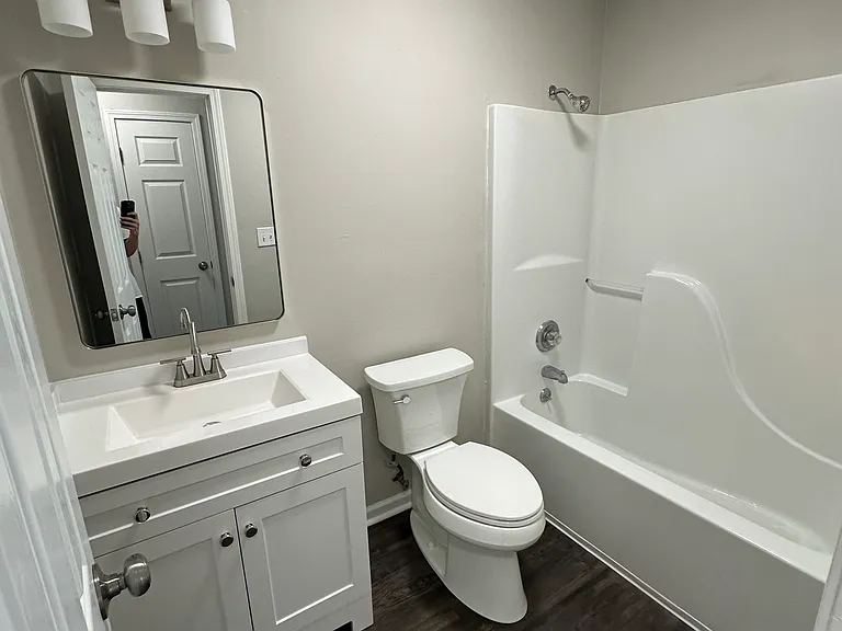 208 Sunnyside Dr — Photo 5