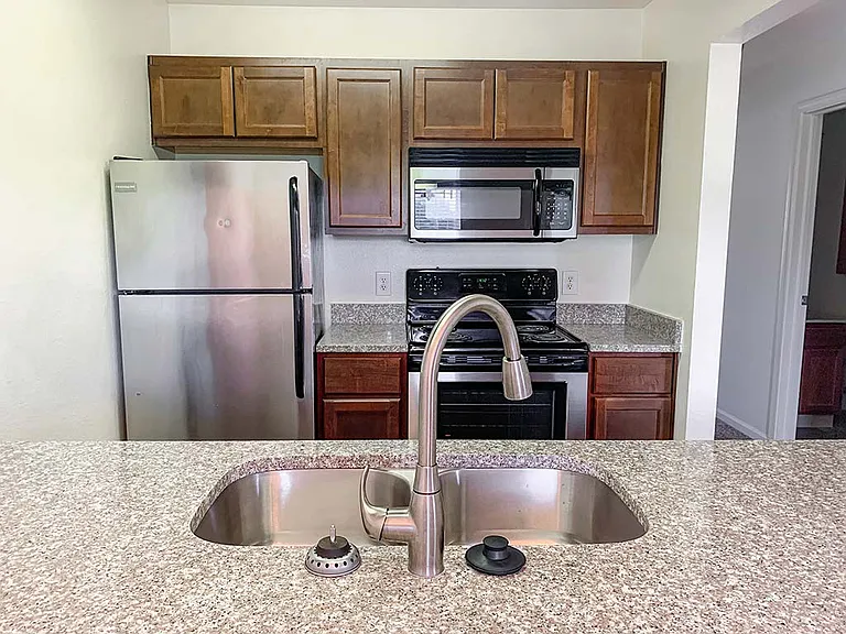 Bexley Village Apartments — Photo 8