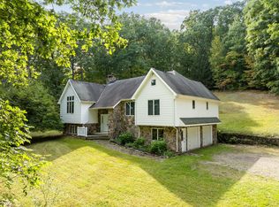 719 Casterline Rd, Endicott, NY 13760