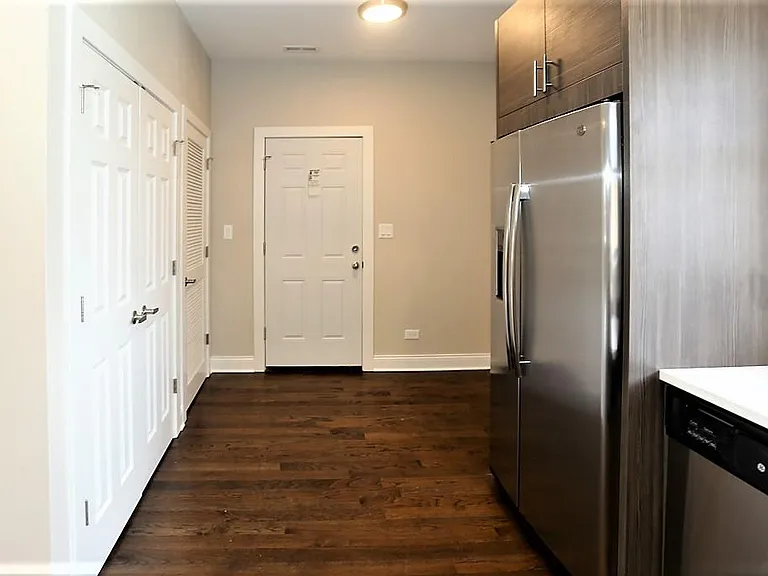 2228 N Sawyer Ave #2E — Photo 3
