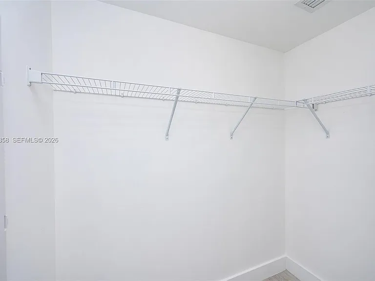 121 NE 34th St #1408 — Photo 22