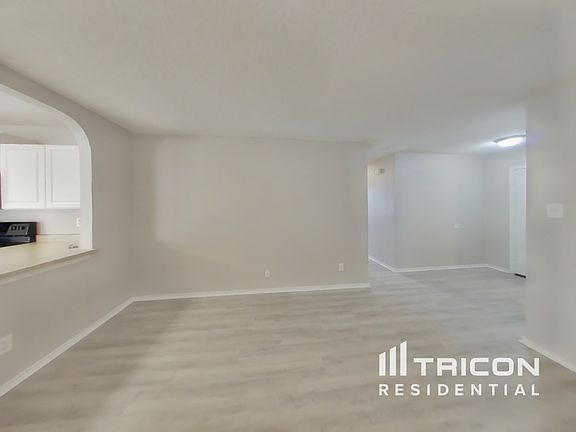 2nd image of 6703 Beech Trail Dr