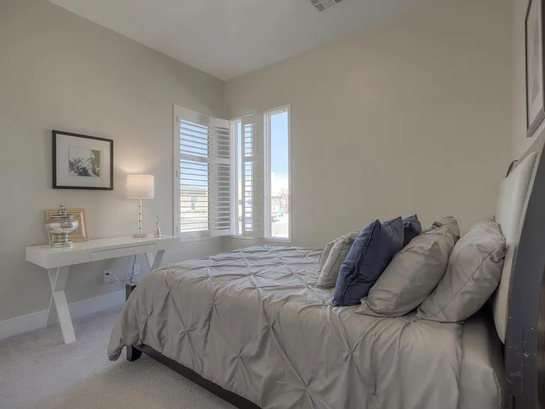 7919 Teaberry Dr NW — Photo 34