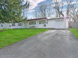 1039 Crystal Dr, Toms River, NJ