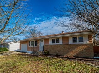 1633 Kuhn Dr, Schererville, IN 46375