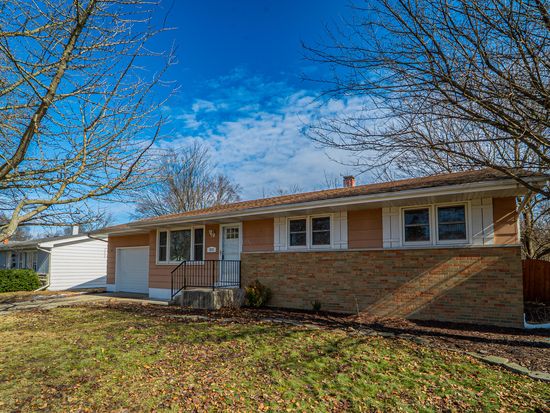 1633 Kuhn Dr, Schererville, IN 46375