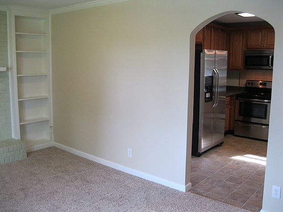 Arched entry from Front room to kitchen