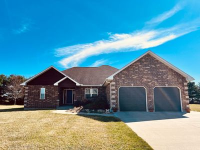 204 Meadow Crest Ct, Marshall, MO, 65340