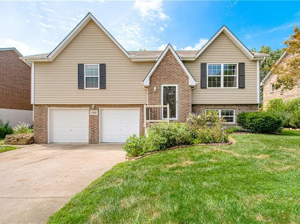 13822 S Acuff St, Olathe, KS 66062