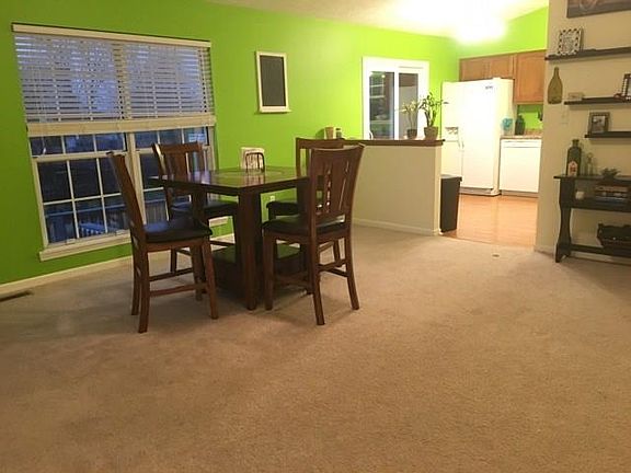 3rd image of 3091 N Kyle Ct