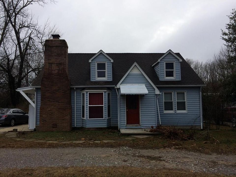 1st image of 534 Maxwell St
