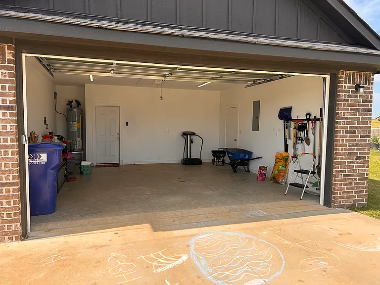 84 Michael Ave — Photo 36