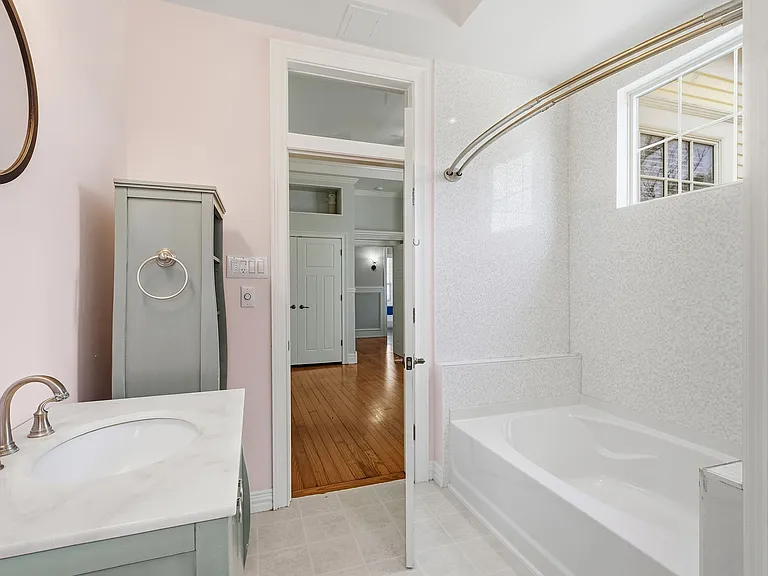 200 Highlands St — Photo 22
