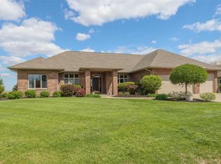 820 S 15th Ave, Washington, IA 52353