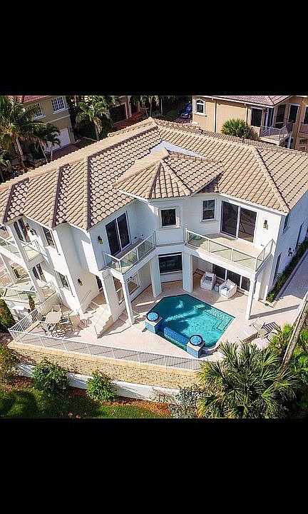 Beach house 