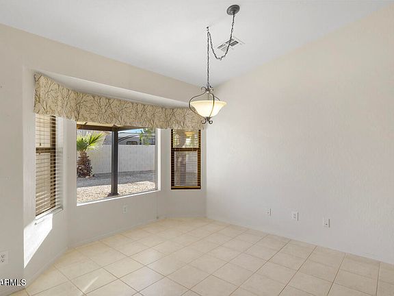5th image of 7947 E DES MOINES Street