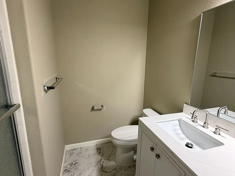 6108 NE 84th Ave — Photo 16