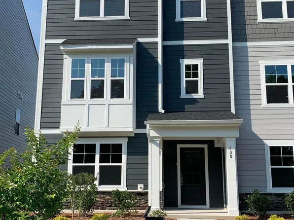 608 Hortons Creek Rd, Cary, NC 27519