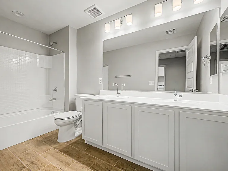 733 E Commonwealth Ave #27 — Photo 22