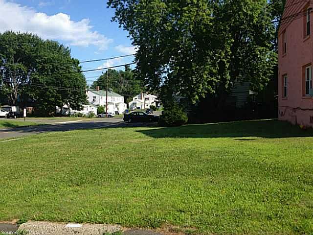 2nd image of 2 Community St