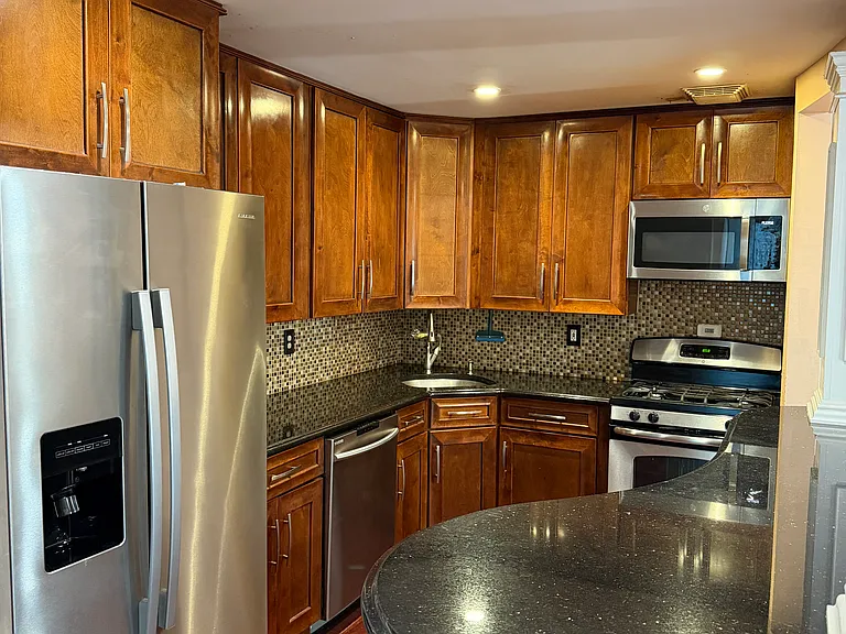 215 Michaels Ct #215 — Photo 5