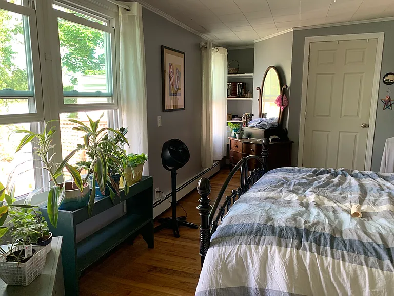 140 Riverbank Rd — Photo 8