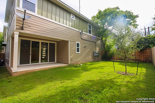 140 Claremont Ave #102 — Photo 20