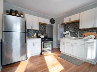 84 Spruce St #1, Warwick, RI 02886