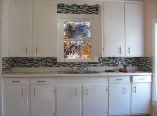 217 W South St, Alvin, TX 77511