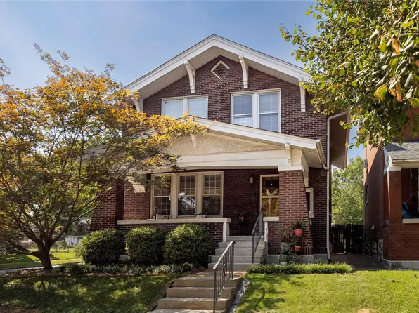 902 Dover Pl, Saint Louis, MO 63111