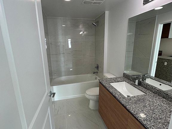 5th image of 2138 Biscayne Blvd #531