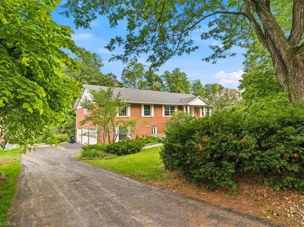 36 Maple Hill Dr, Kitchener, ON N2M 2R8