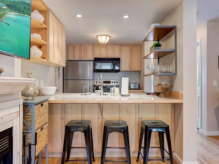 1478 Park Ave — Photo 4