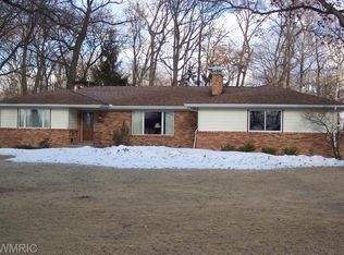 69671 White School Rd, Sturgis, MI 49091