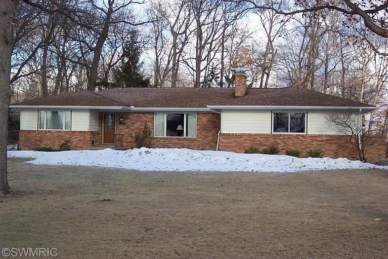 69671 White School Rd photo 1