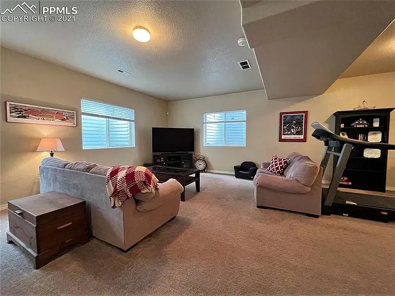 2373 Spring Blossom Dr — Photo 32