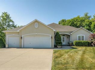 6833 Woodside Ave, Kansas City, MO 64133